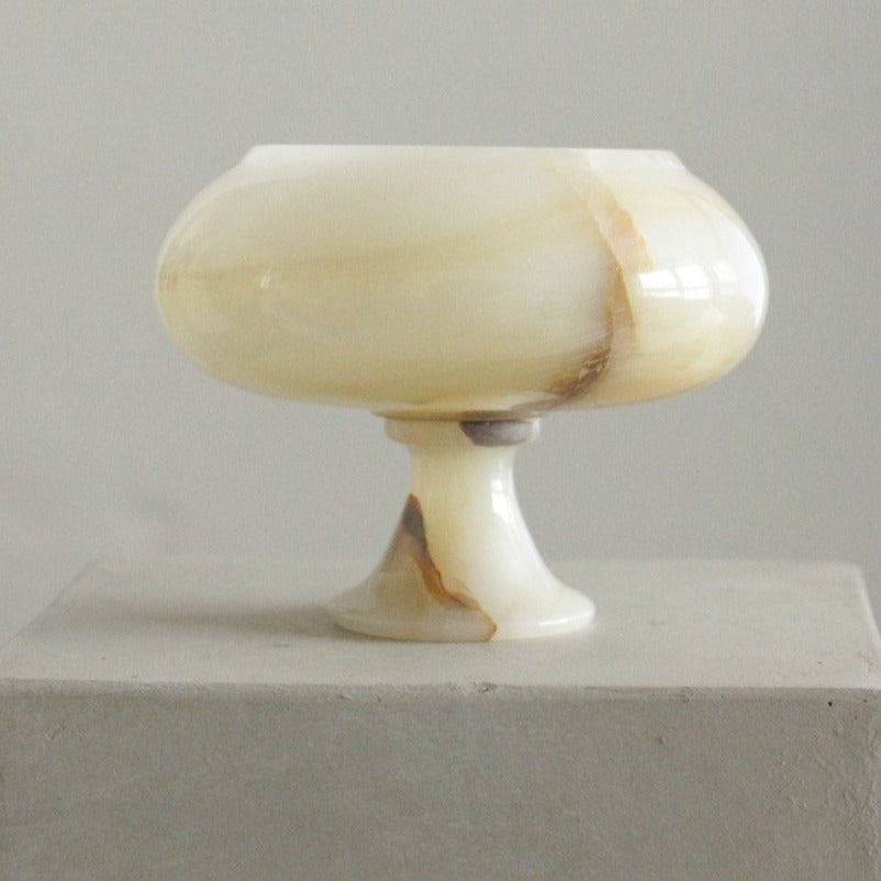 ONYX PEDESTAL CURVED BOWL