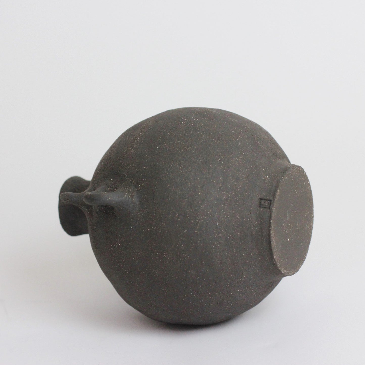 SANDSTONE WAVY HANDLED VASE II