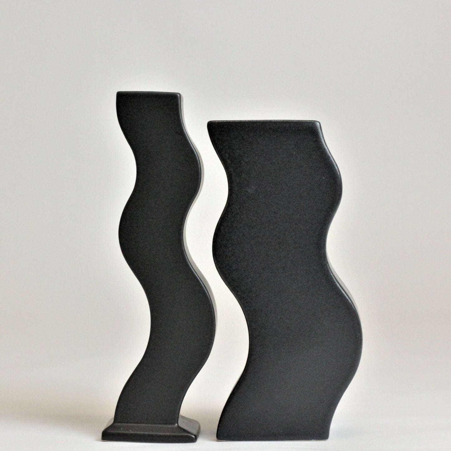 90s WAVY CANDLE-HOLDER AND VASE SET