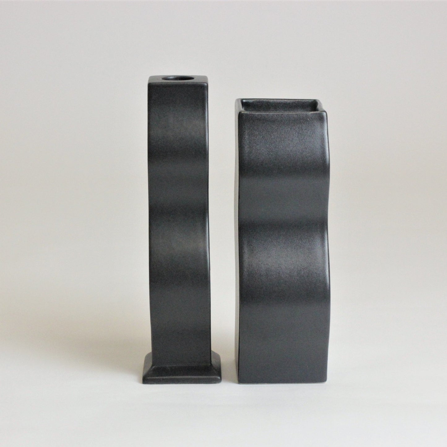 90s WAVY CANDLE-HOLDER AND VASE SET
