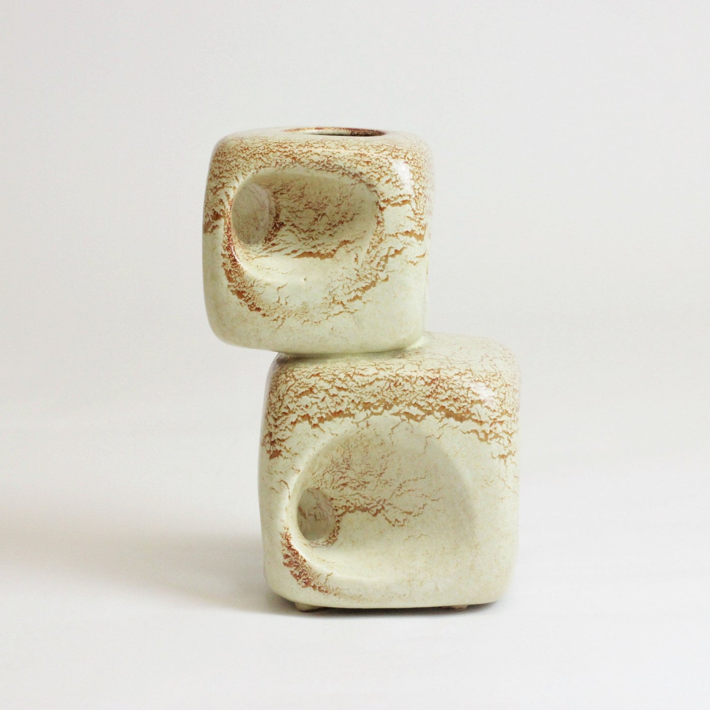 SCULPTURAL CERAMIC VASE III
