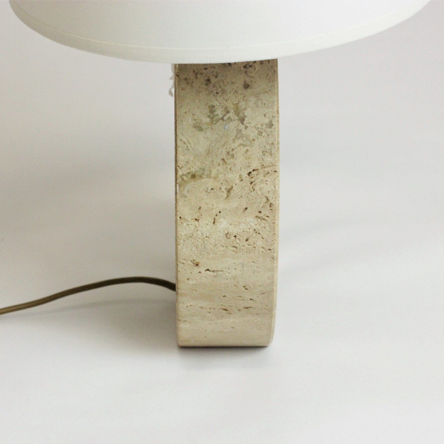1970s FRATELLI MANNELLI TRAVERTINE TABLE LAMP