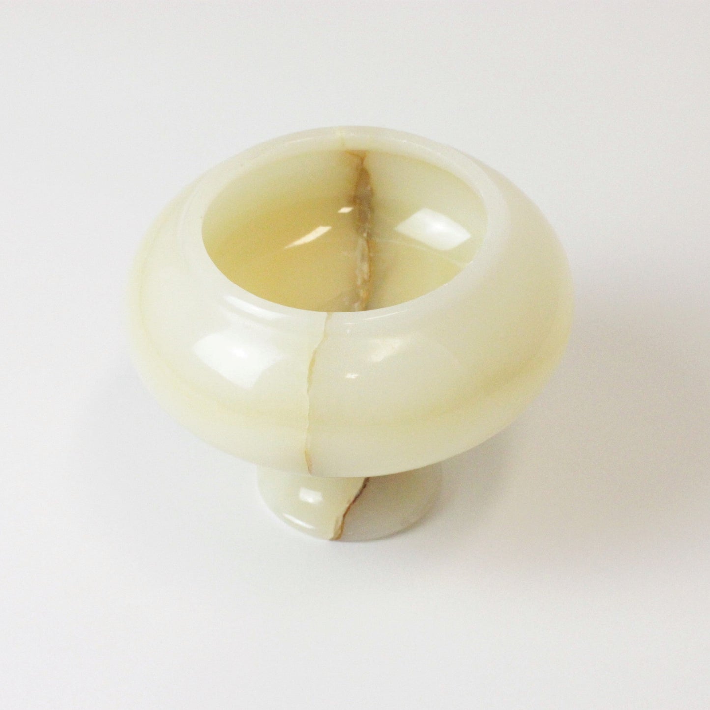 ONYX PEDESTAL CURVED BOWL