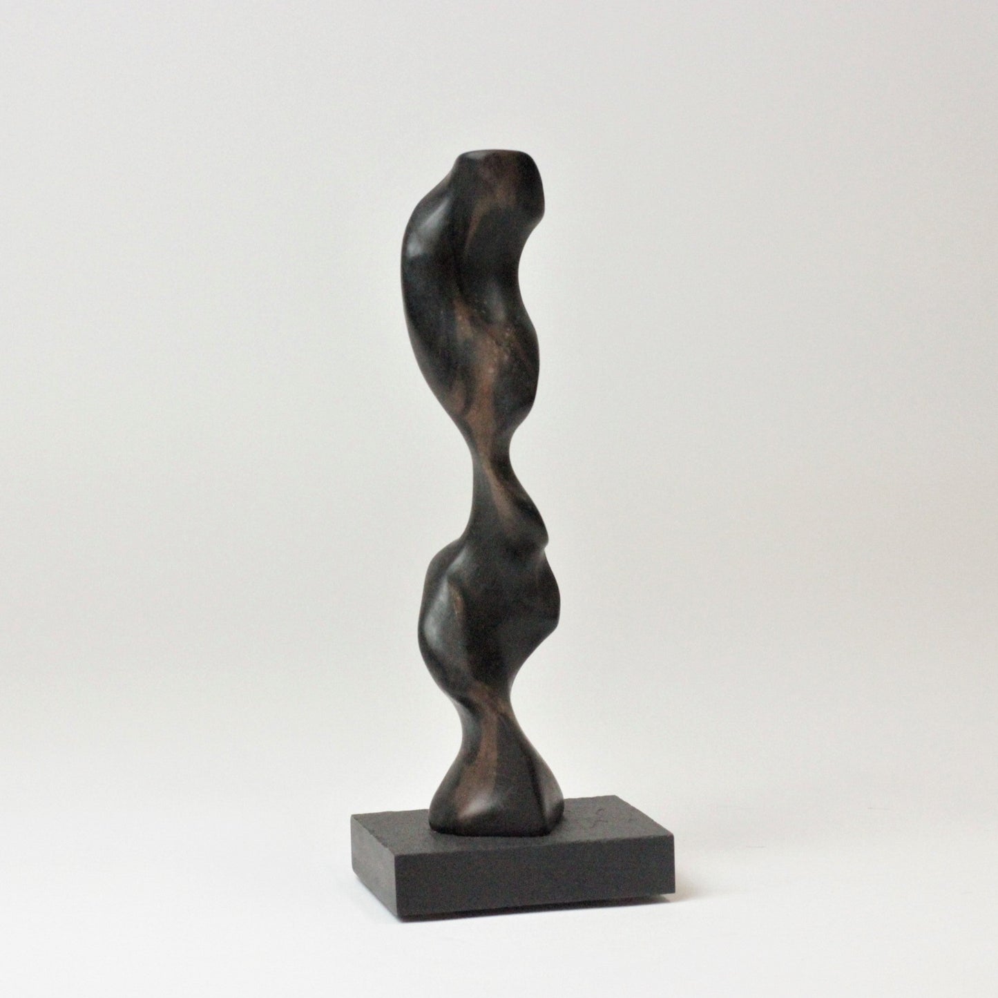 BIOMORPHIC WOODEN SCULPTURE