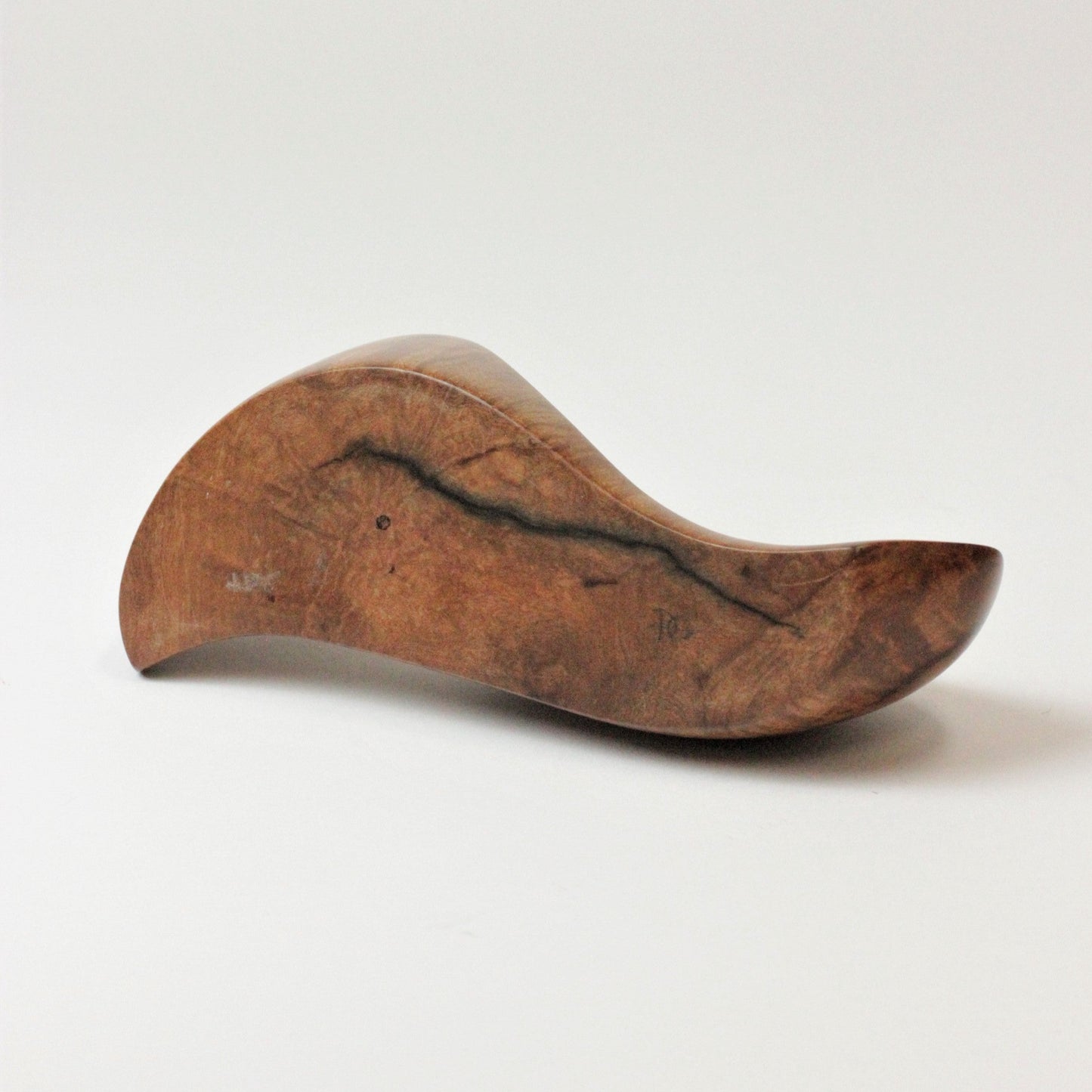 MID-CENTURY ABSTRACT WOODEN SCULPTURE
