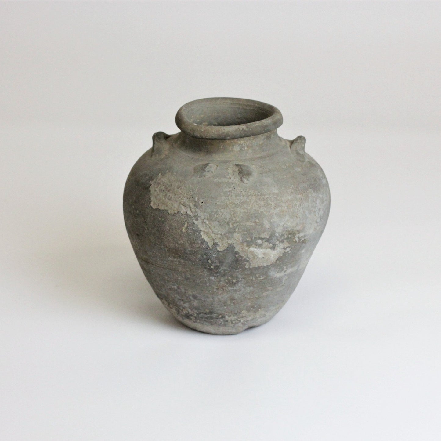 ANCIENT CHINESE POT