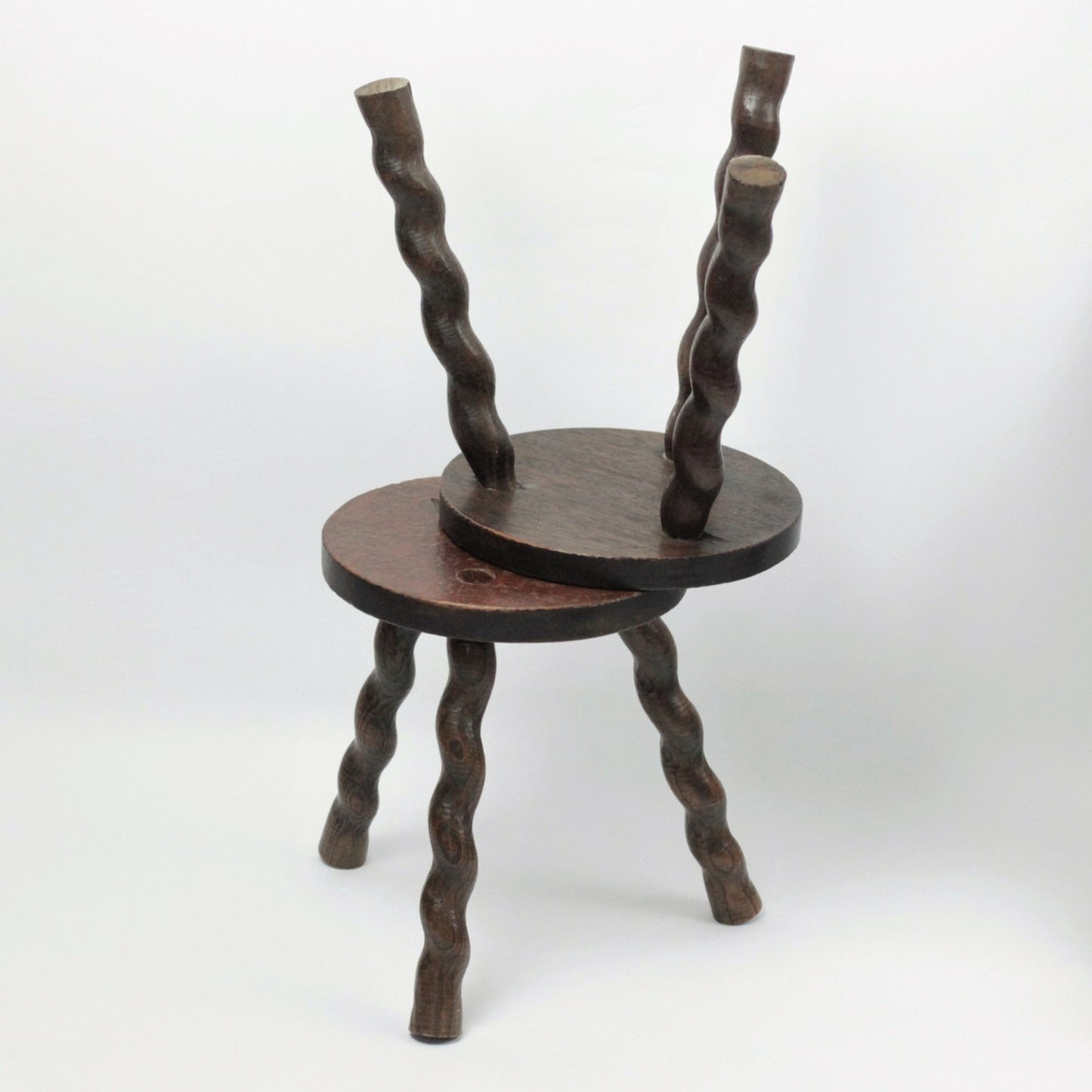 WAVY LEGS WOODEN STOOL