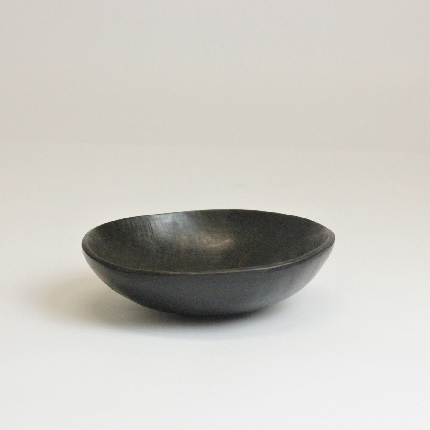 ANTIQUE AFRICAN WOODEN DISH