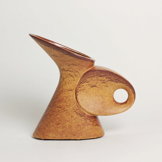 SCULPTURAL CERAMIC VASE I